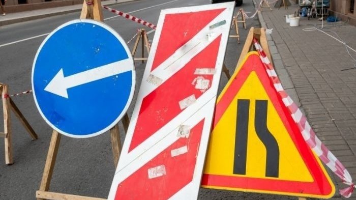 В семи районах Петербурга с 17 ноября ограничат движение транспорта