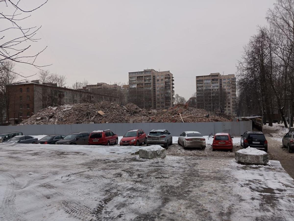 Руины ВНИИБ 16 января. Фото: MR7