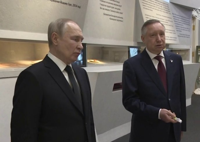 Президент РФ Владимир Путин и губернатор Петербурга Александр Беглов. Скриншот видео пресс-службы Кремля