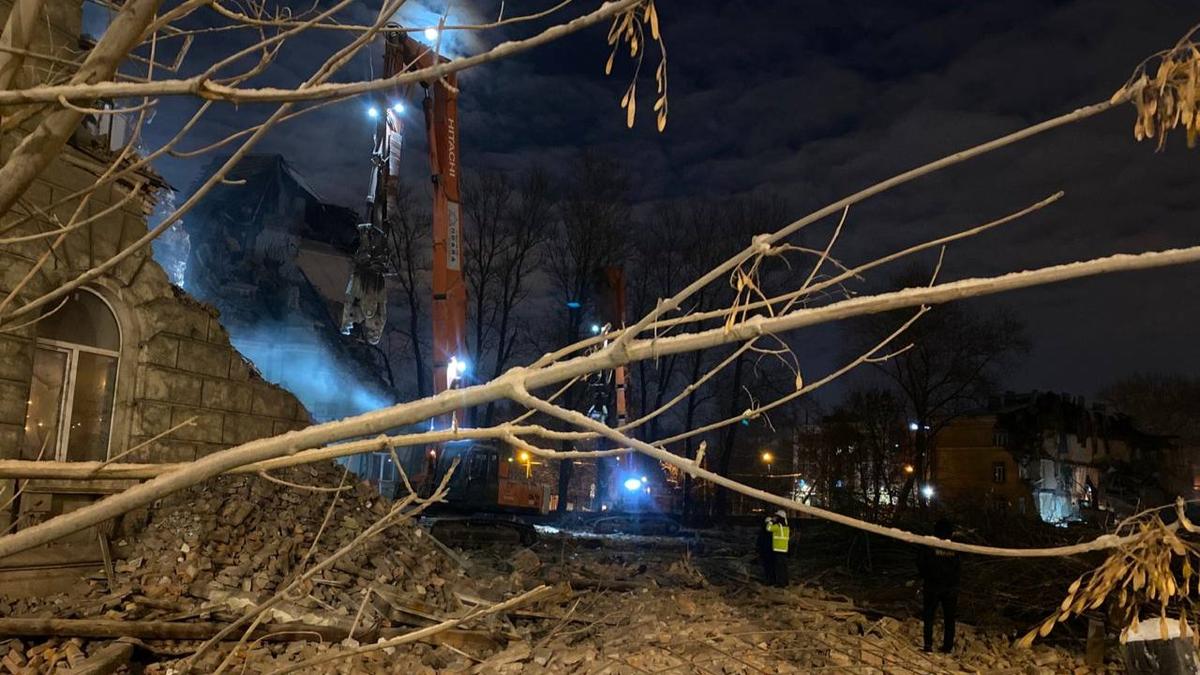 На Хрустальной улице сносят историческое здание