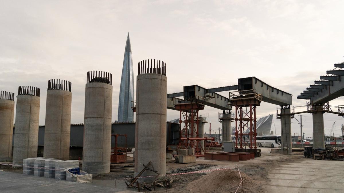 Фото: Смольный