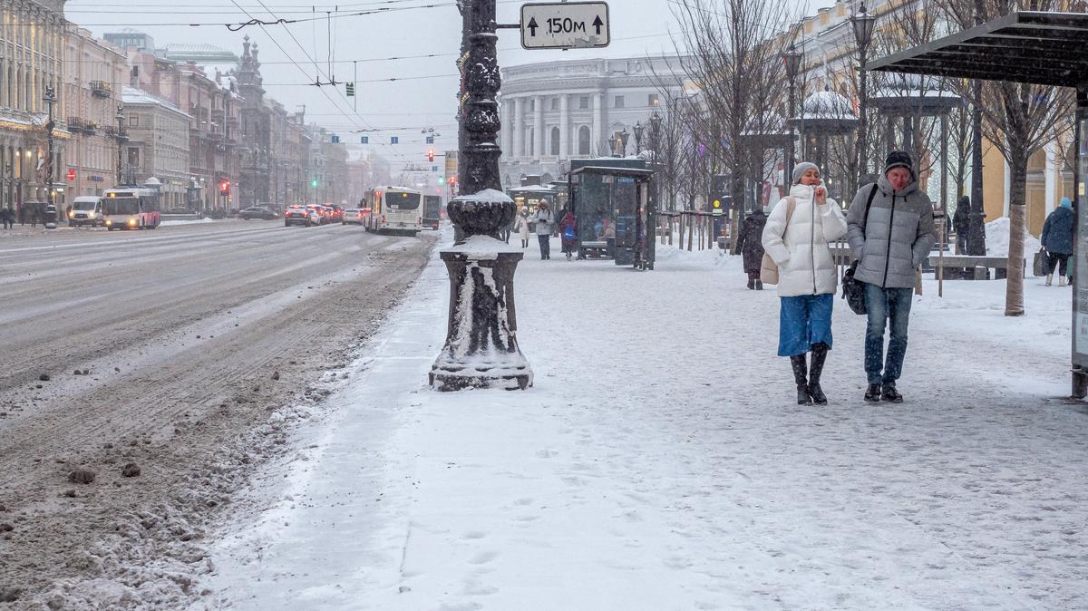 Смольный объявил «желтый» уровень погодной опасности в последний день года