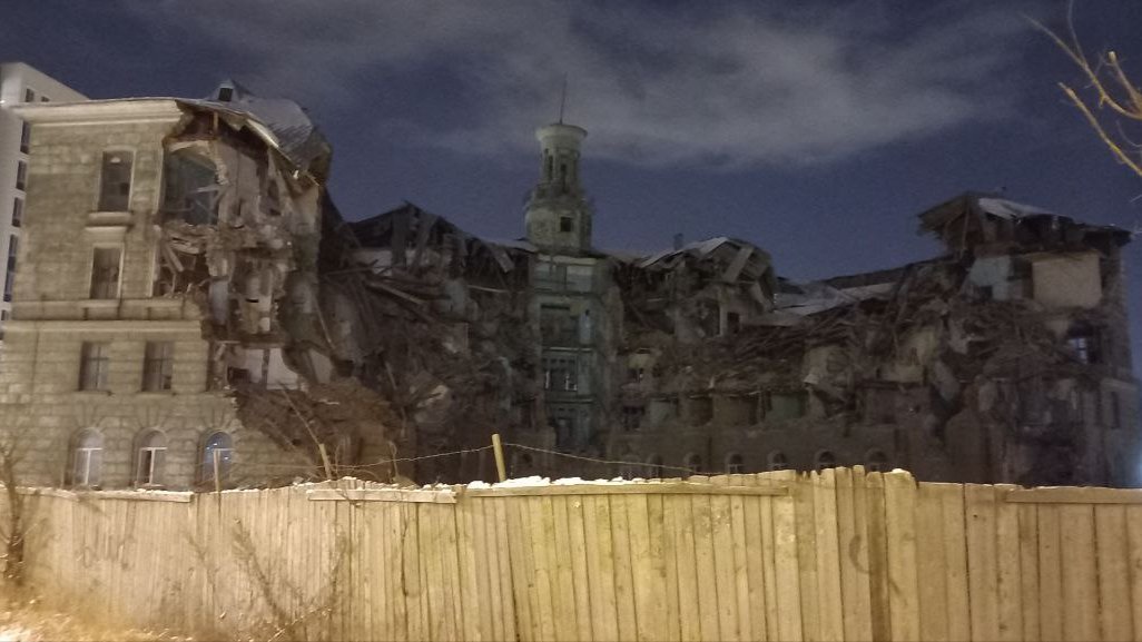 СК остановил снос исторического здания на Хрустальной улице