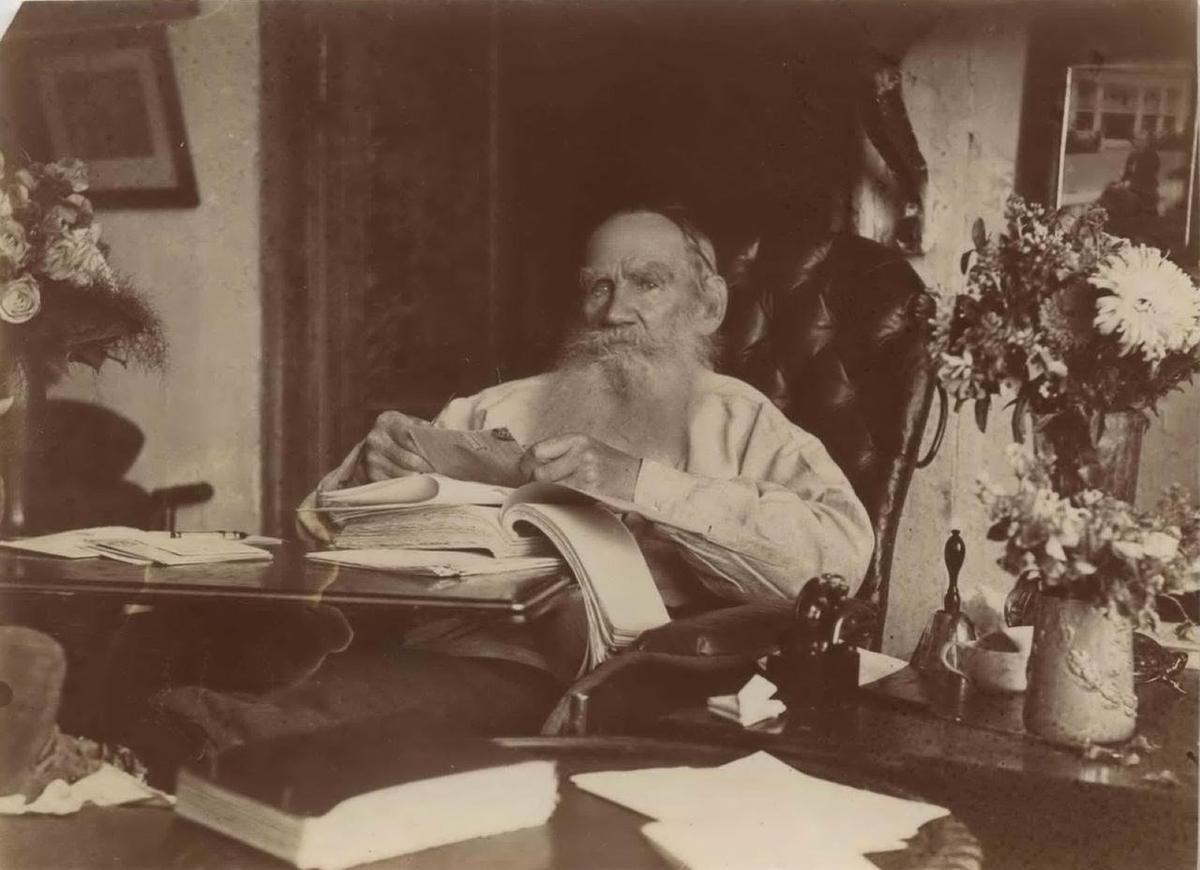 Лев Толстой в день своего 80-ти летия. Фото: предоставлено РОСФОТО