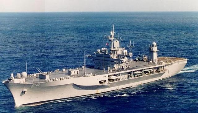 USS_Mount_Whitney;10012001