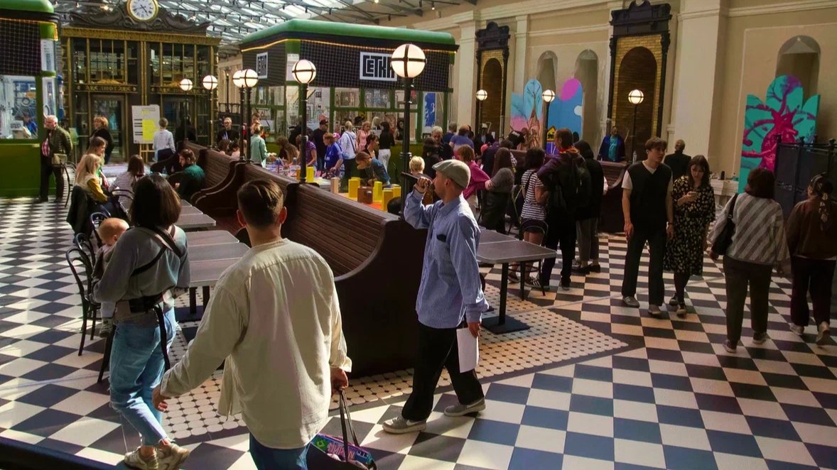 Гадание на книгах и лекции об искусстве: фестиваль в арт-лавке «Сетка» пройдёт 8 и 9 июня