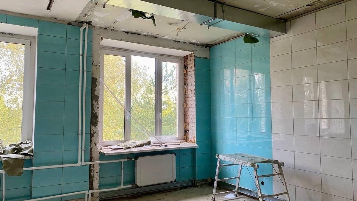 В поликлинике № 11 на Ржевской улице приступили к инженерным работам и внутренней отделке