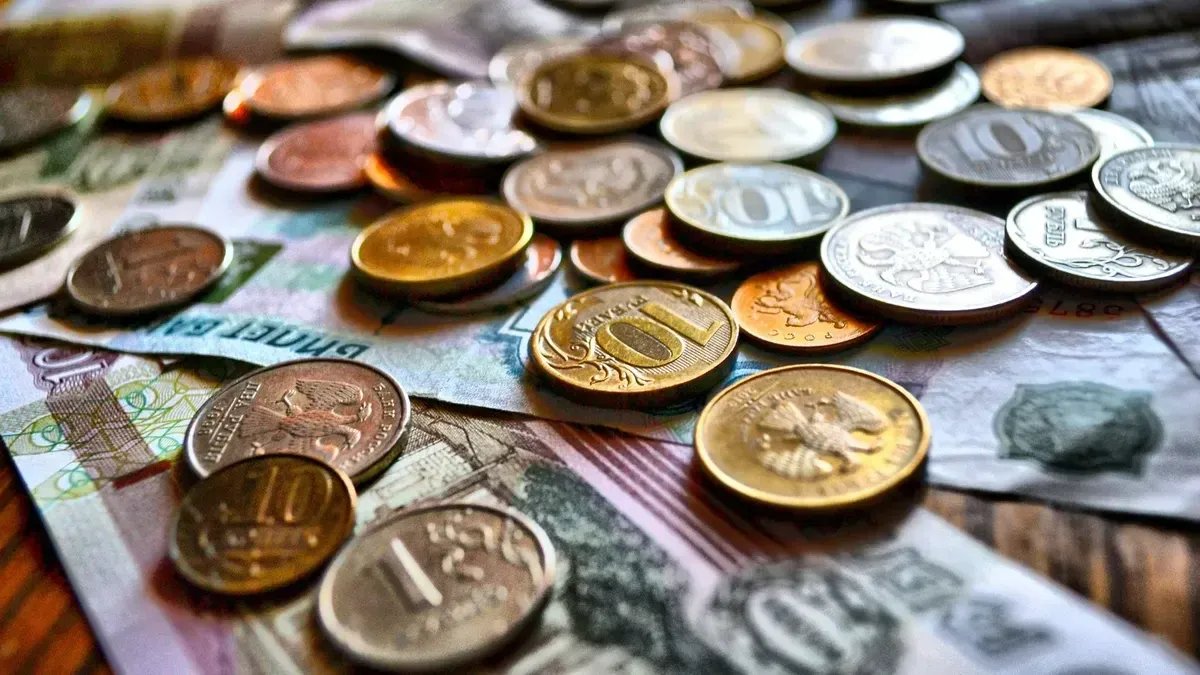 Петербургская пенсионерка отдала 2,1 миллиона рублей курьеру мошенников