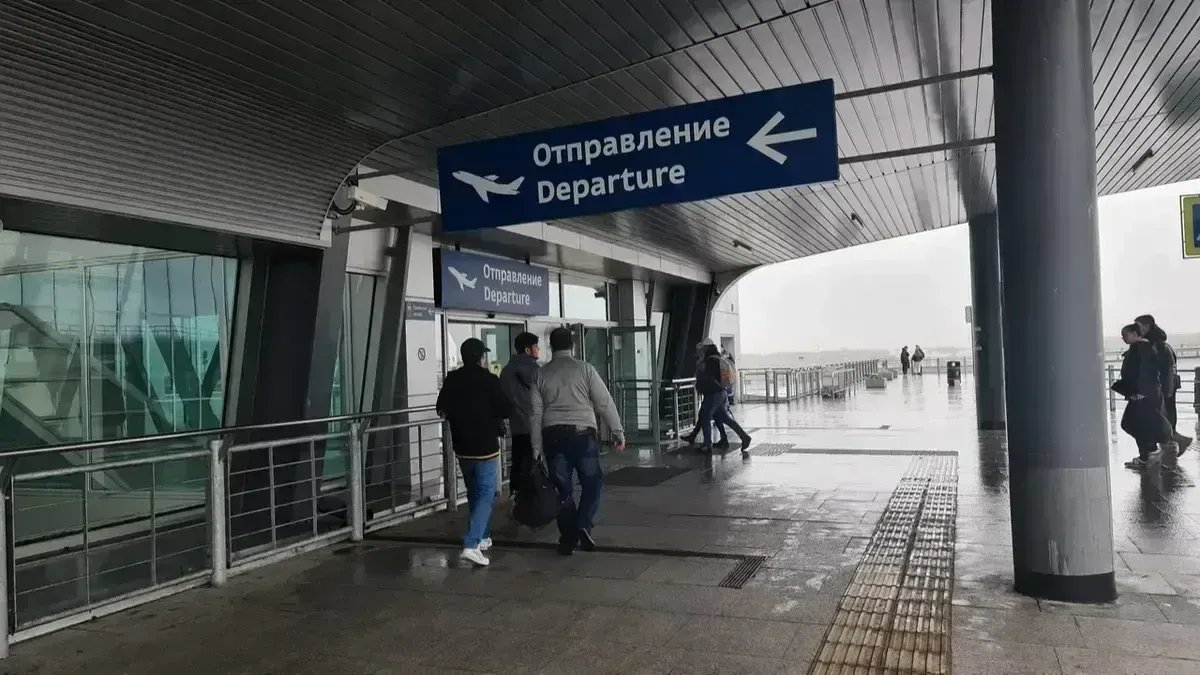 В Пулково водителей начали пускать к центральному терминалу без парковочных  талонов | 30.05.2024 | Санкт-Петербург - БезФормата