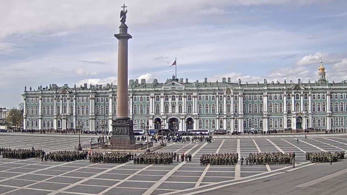 Скриншот с веб-камер Эрмитажа