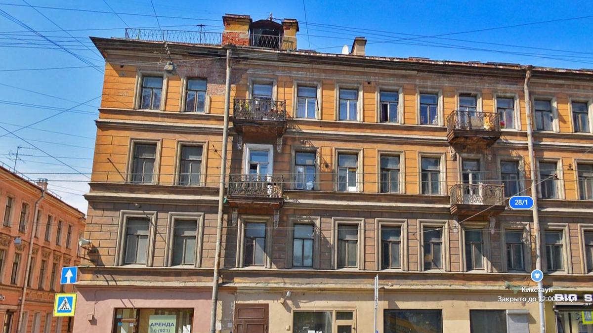 В Петроградском районе загорелся доходный дом Нефедова