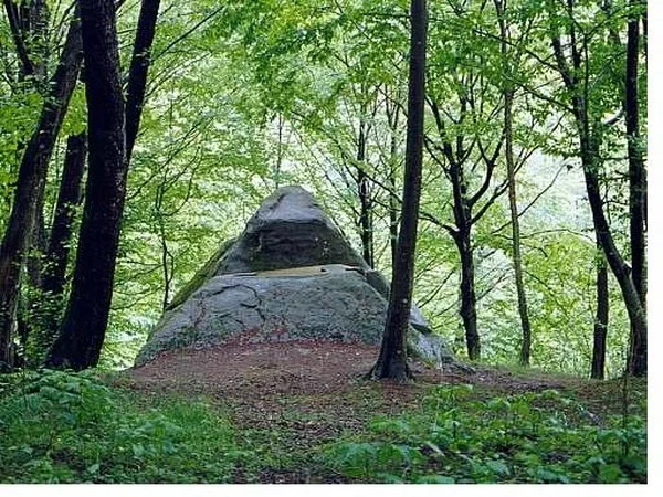 dolmen sily