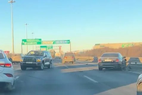 Скриншот: М егаполис