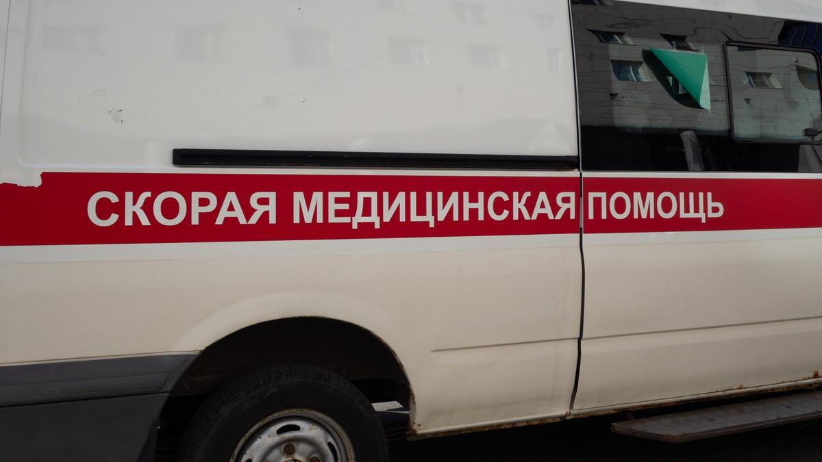 Петербуржца госпитализировали с ожогами после взрыва электросамоката в квартире на Индустриальном проспекте