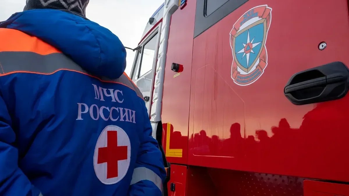 Из горящего дома в Калининском районе эвакуировали 23 человек