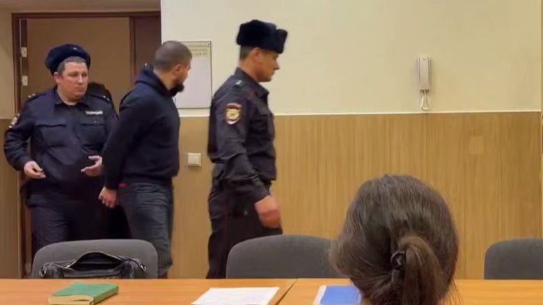 Скриншот видео: объединённая пресс-служба судов Петербурга