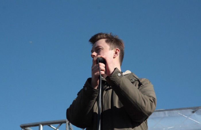 Петербургских активистов Богдана Литвина и Софью Семенову объявили в розыск