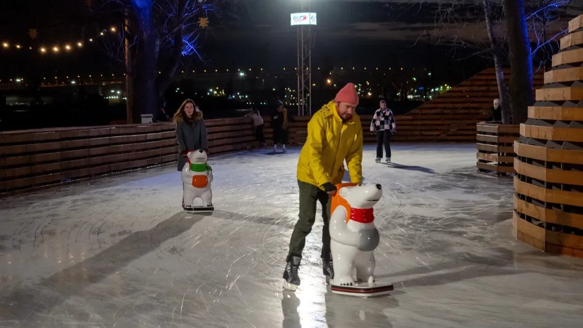 Где, когда и за сколько покататься на коньках в Петербурге