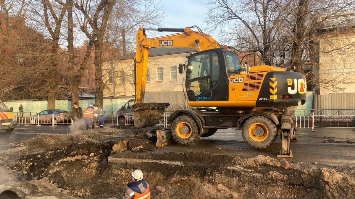 В дома на набережной Обводного канала вернулось тепло