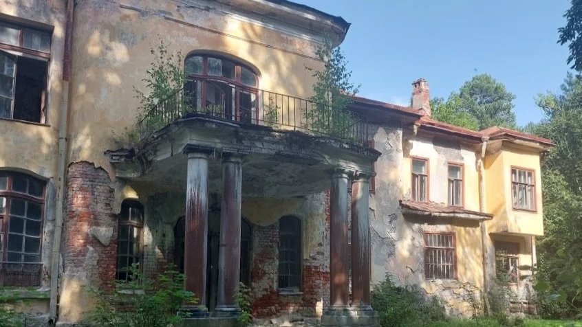 Суд обязал владельца дачи Фаберже отреставрировать здание