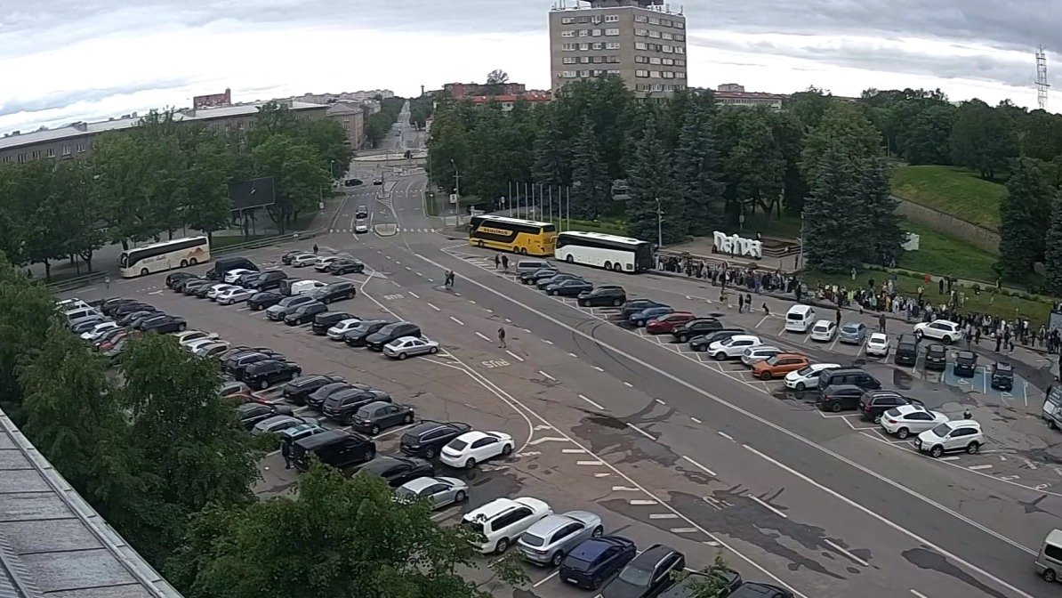 Скриншот с веб-камер на КПП в Нарве