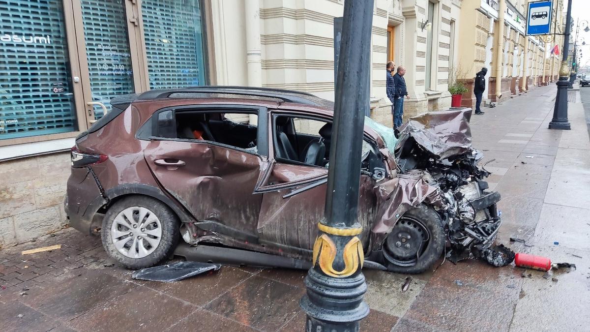 Смертельное ДТП произошло в центре Петербурга — Новости Санкт-Петербурга ›  МР7.ру