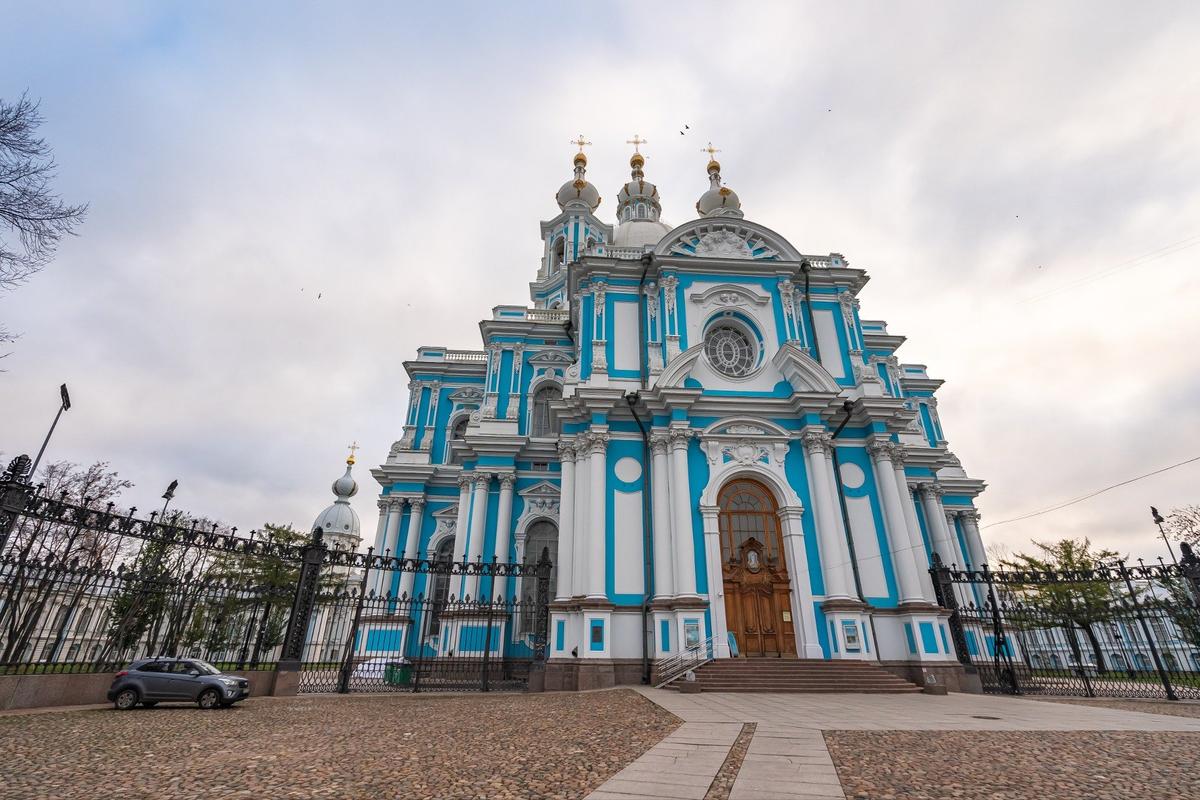 Храм Смольный собор Санкт Петербург