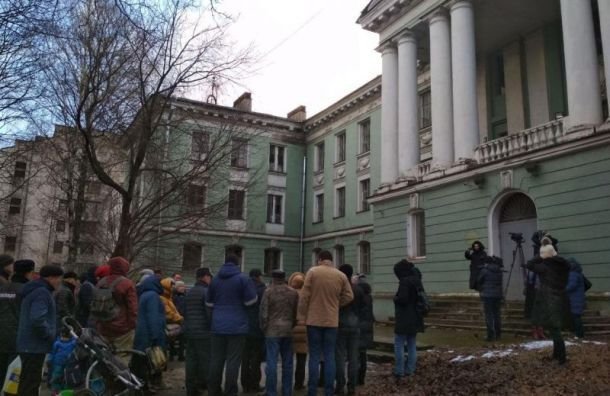 Медсанчасть на улице Одоевского. Фото: Галина Артеменко / MR7