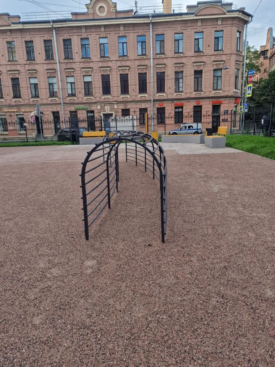 Кинологическая площадка в Петроградском районе. Фото: пресс-служба Смольного