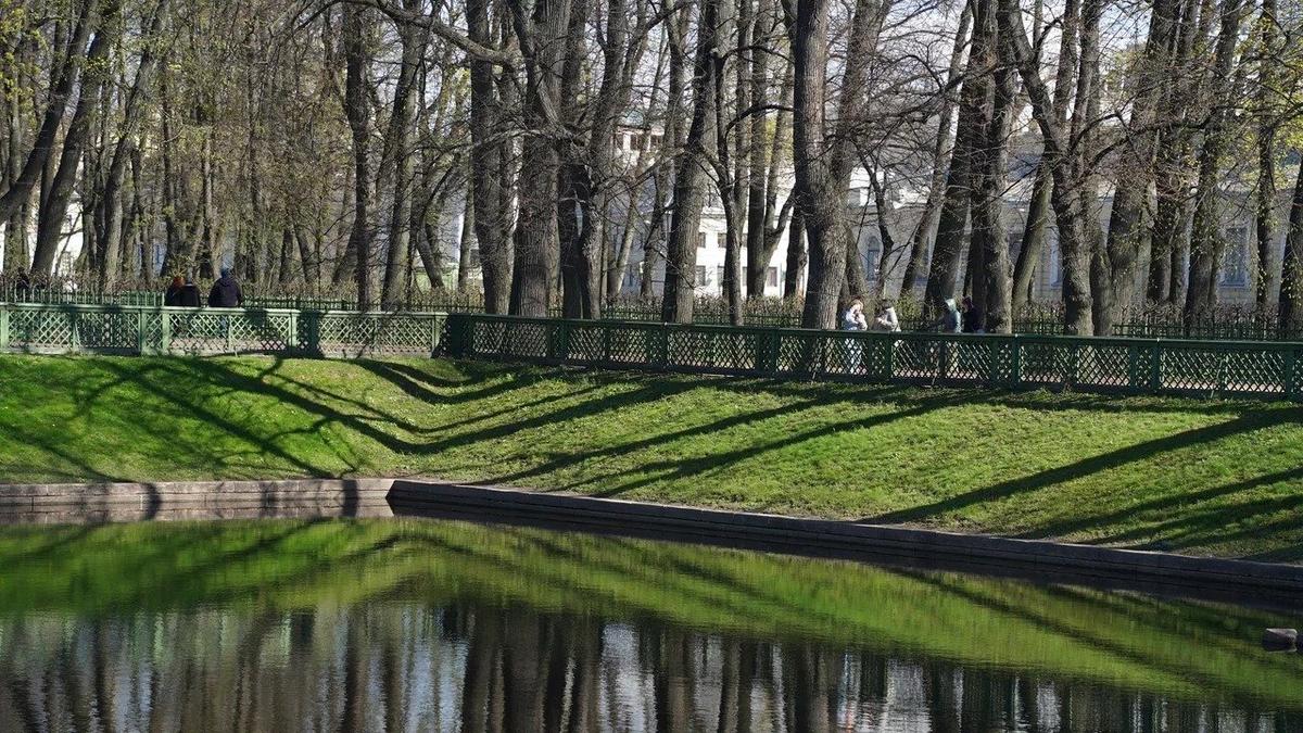 Семьи с детьми зовут в Летний сад на фестиваль «Открытый урок»