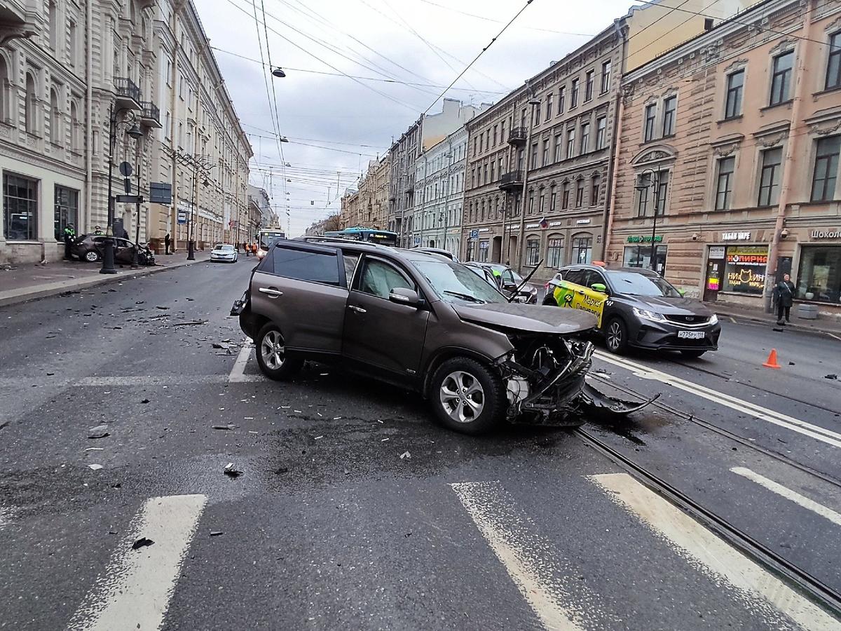 Смертельное ДТП произошло в центре Петербурга — Новости Санкт-Петербурга ›  МР7.ру