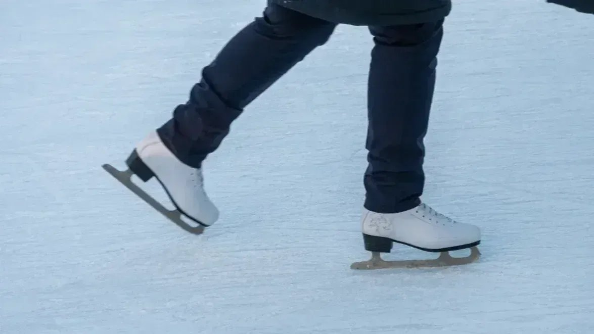 Самый большой бесплатный открытый каток Петербурга откроют в Невском районе 16 февраля