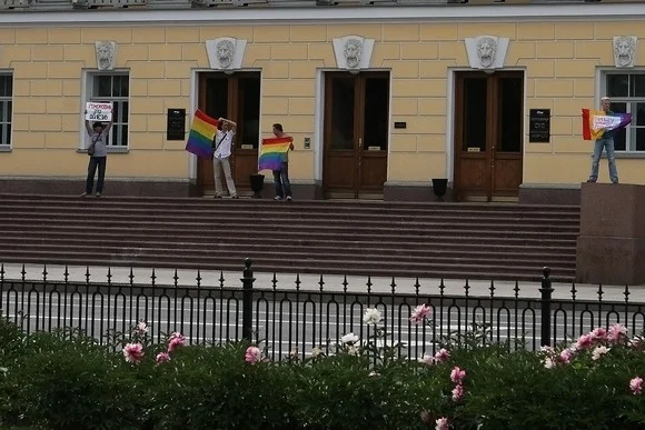  Sergei-Chernov_Gay-Pride_09.jpg