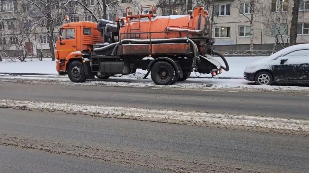 Скриншот видео: Водоканал Петербурга