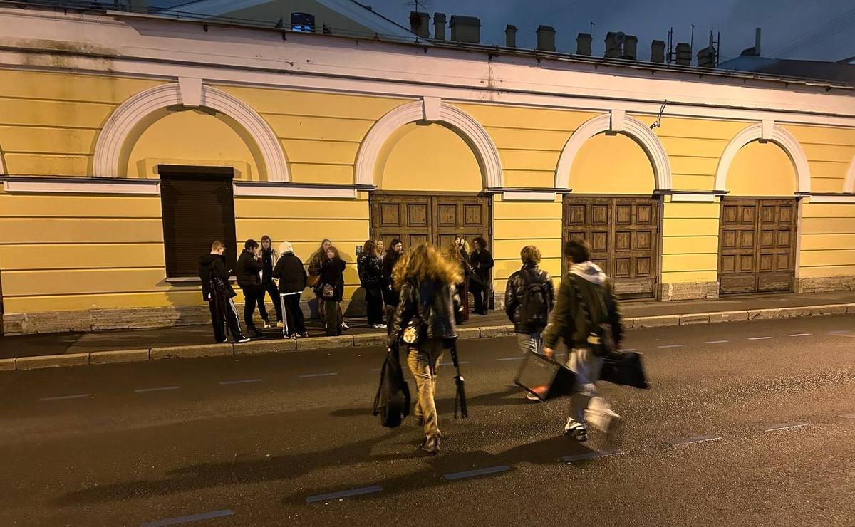 Группа поддержки задержанных. Фото: Дарья Дмитриева / MR7