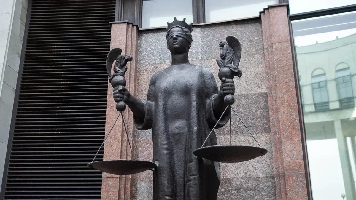 Жителя Мурино приговорили к 13 годам колонии за убийство беременной