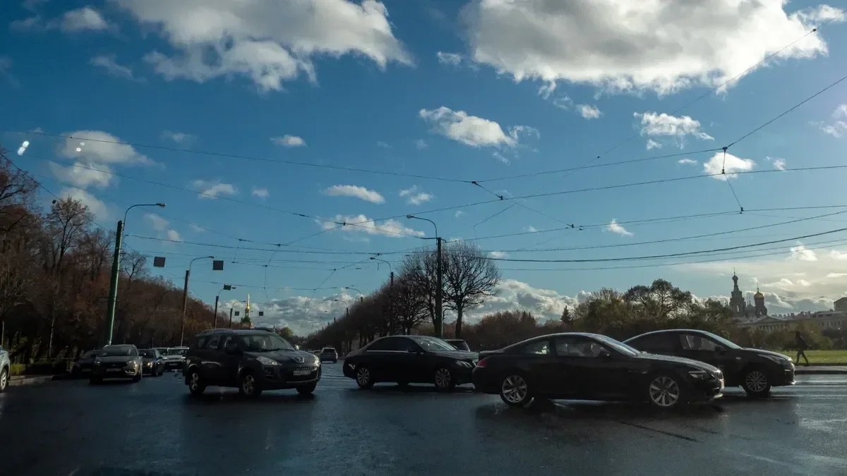 В Петербурге объём автокредитования за девять месяцев снизился почти наполовину