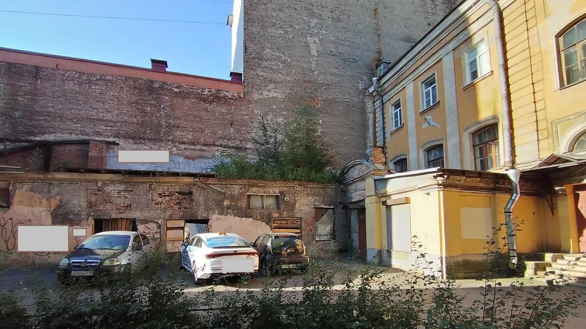 КГИОП требует провести противоаварийные работы в запасном доме великого князя Павла Александровича