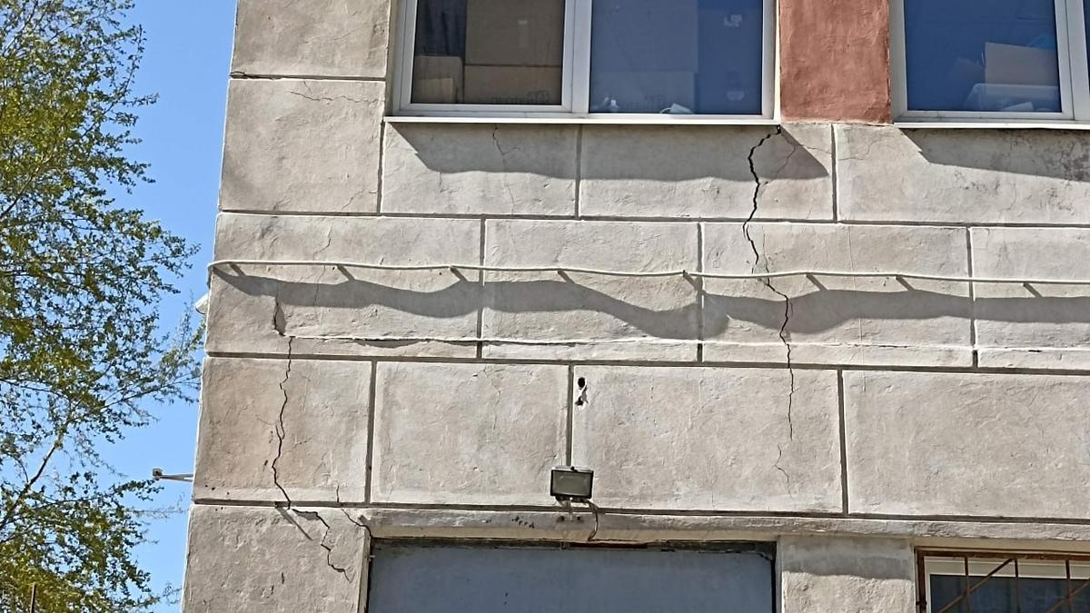 Комитет по строительству попытался успокоить волнующихся за состояние ДК Газа