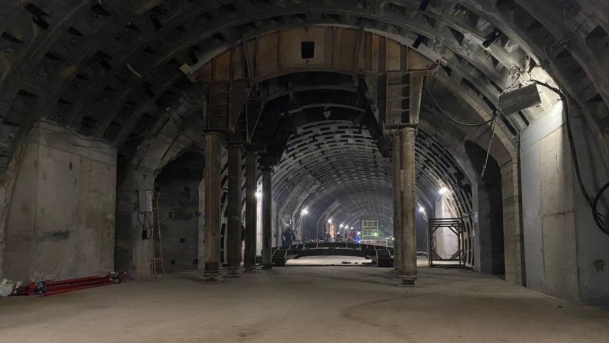 Платформа станции «Горный институт» готова на 90%. Фото: Telegram-канал «Метрострой Северной столицы»