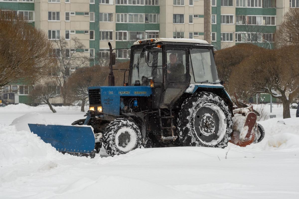 На закупку техники для уборки снега тратят миллиарды рублей. Фото: Олег Золото / MR7