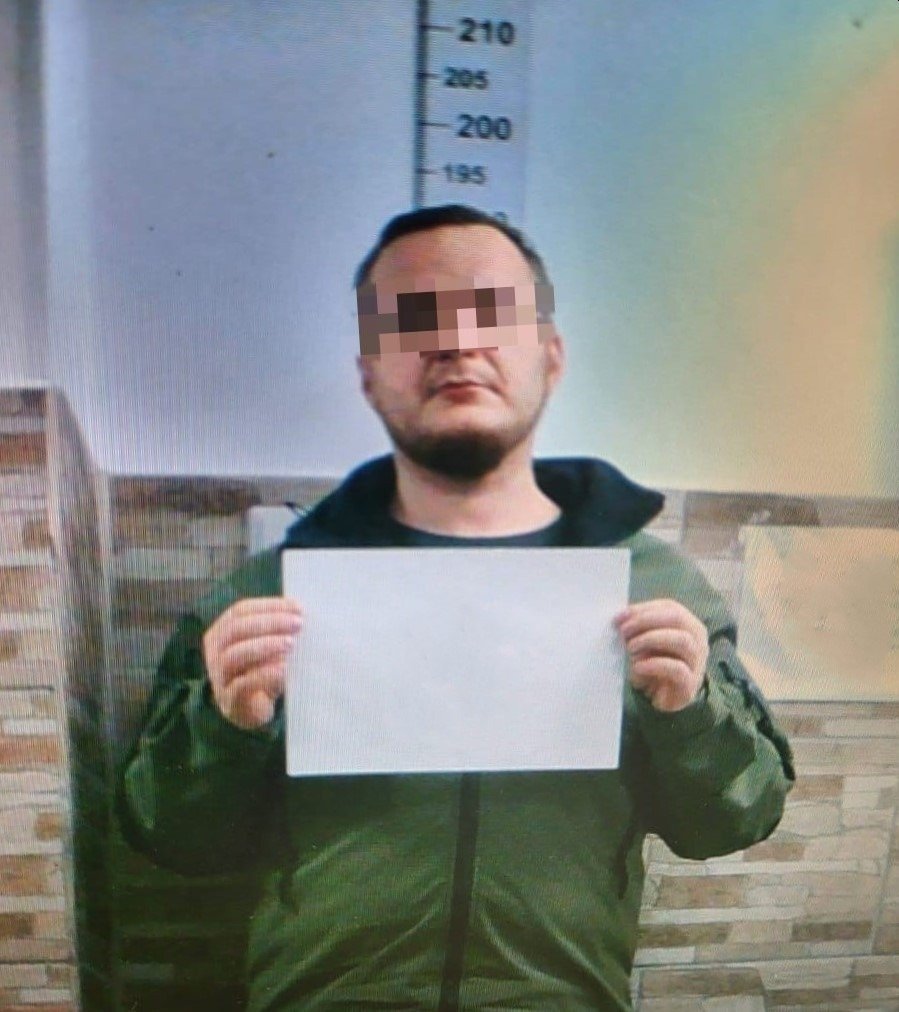 Двух мужчин подозревают в избиении учащихся школы на Хасанской улицы ...