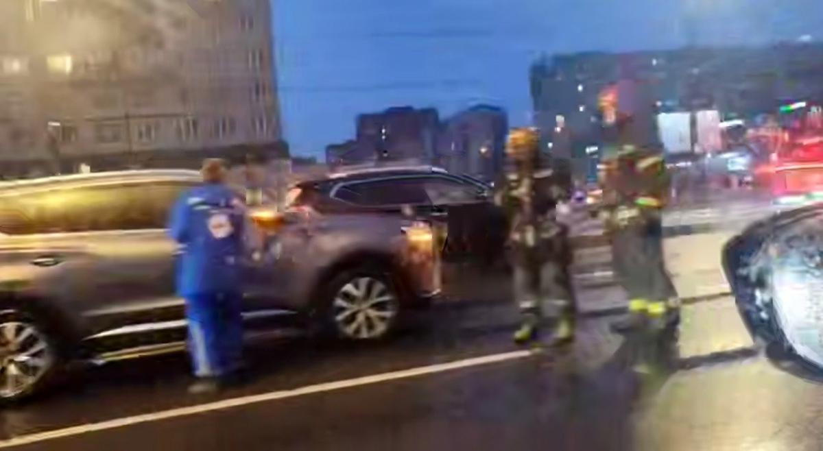 Скриншот видео: «Мегаполис»