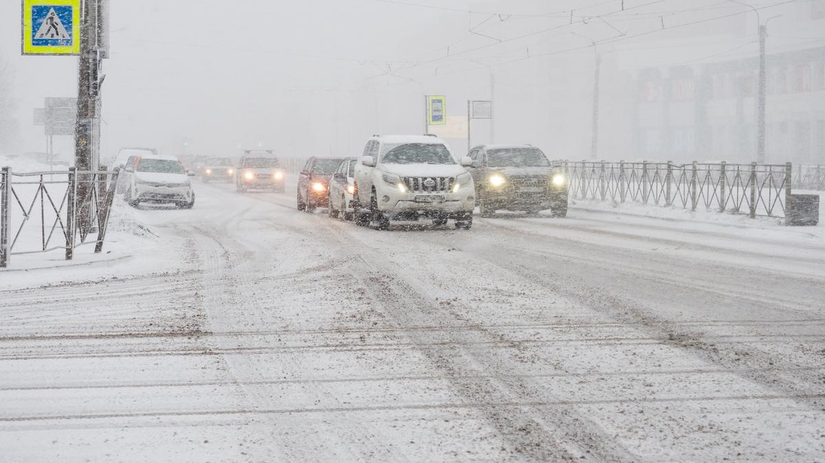 В 2023 году Петербург получил 2,3 миллиарда рублей на ремонт и строительство дорог