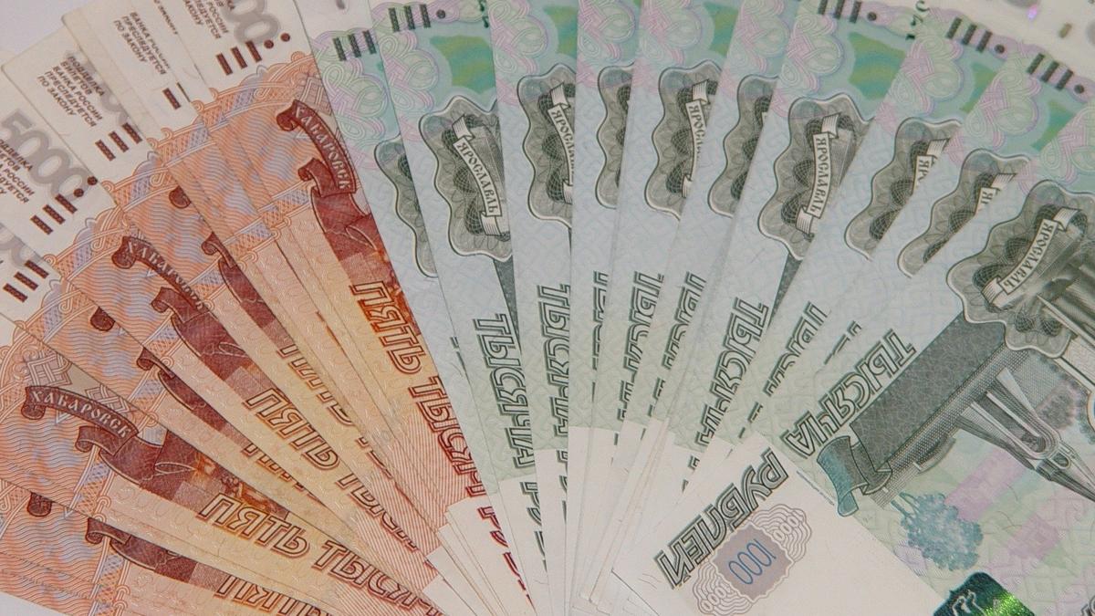 Сотрудник банка предстанет перед судом за хищение более 16 млн рублей с карт клиентов