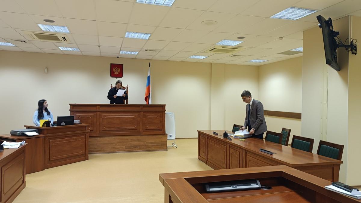 Теперь экстремистская: Горсуд Петербурга признал экстремистской книгу Бориса Вишневского*