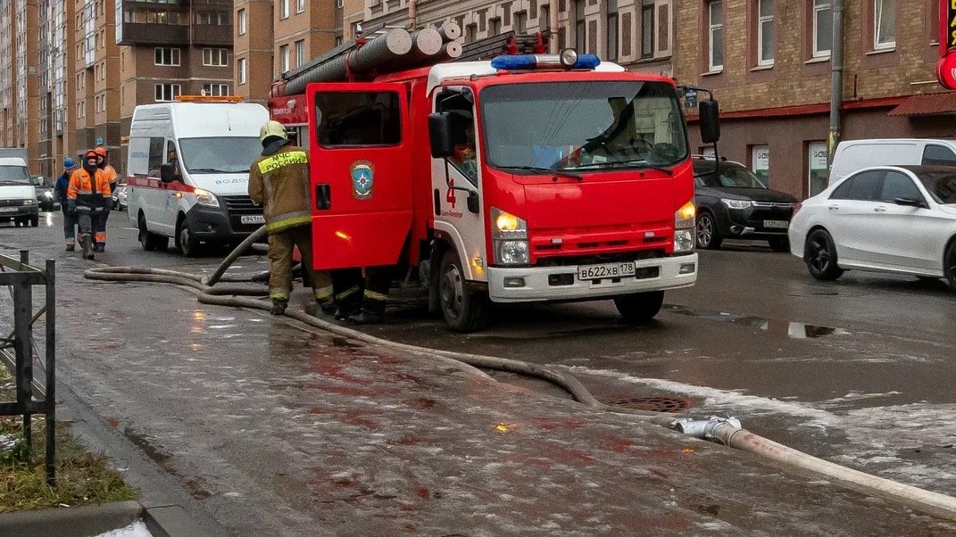 В Петербурге из-за пожара на кухне погиб человек