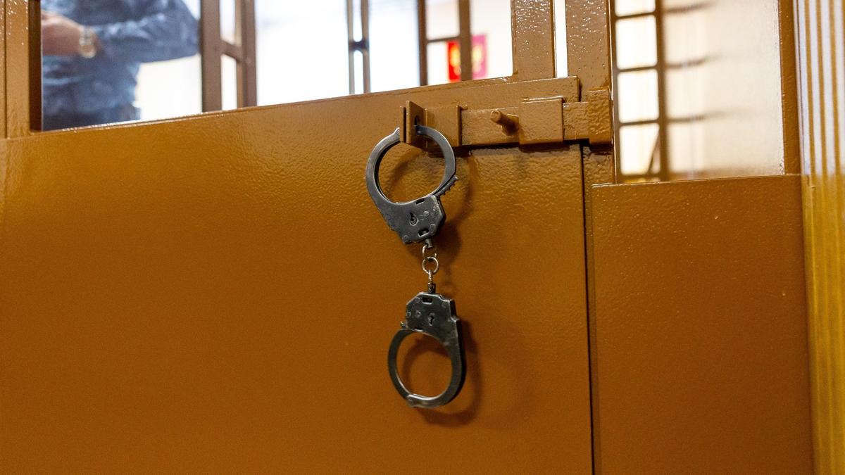 Суд отправил под домашний арест обвиняемого в убийстве с удушением