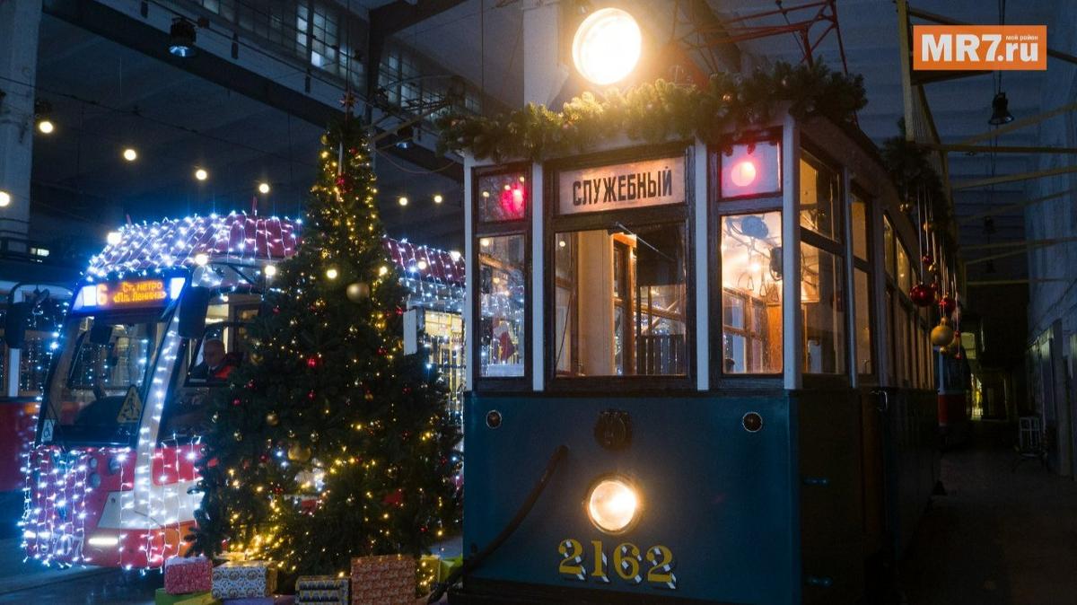 Петербуржцы смогут проехать на «Волшебном трамвае» с 23 декабря