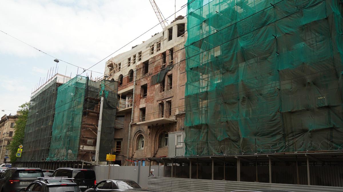 Сроки реконструкции дома Басевича под апартаменты продлили до 2026 года